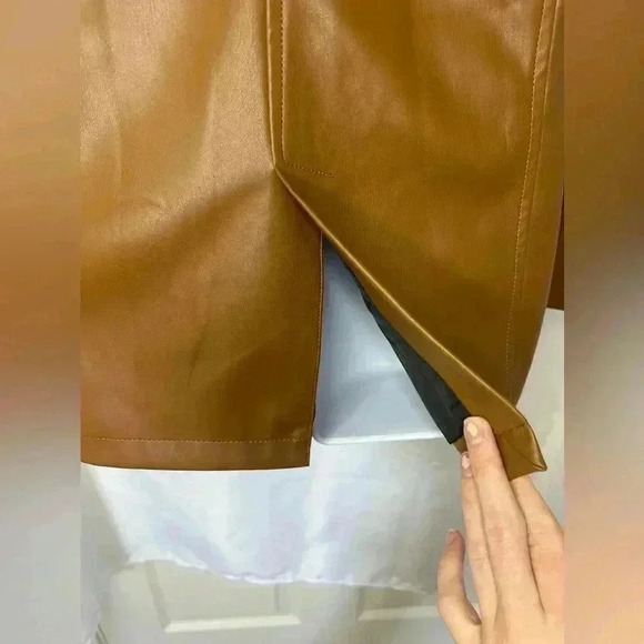 Mo-Ka Women’s Faux Leather Blazer, size XS, in color Peanut, BNWT - Picture 5 of 9